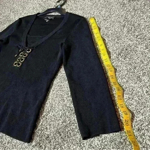 Cable & Gauge Sweater Rivets Knit 3/4 Sleeve Top Black Size M - Picture 3 of 7